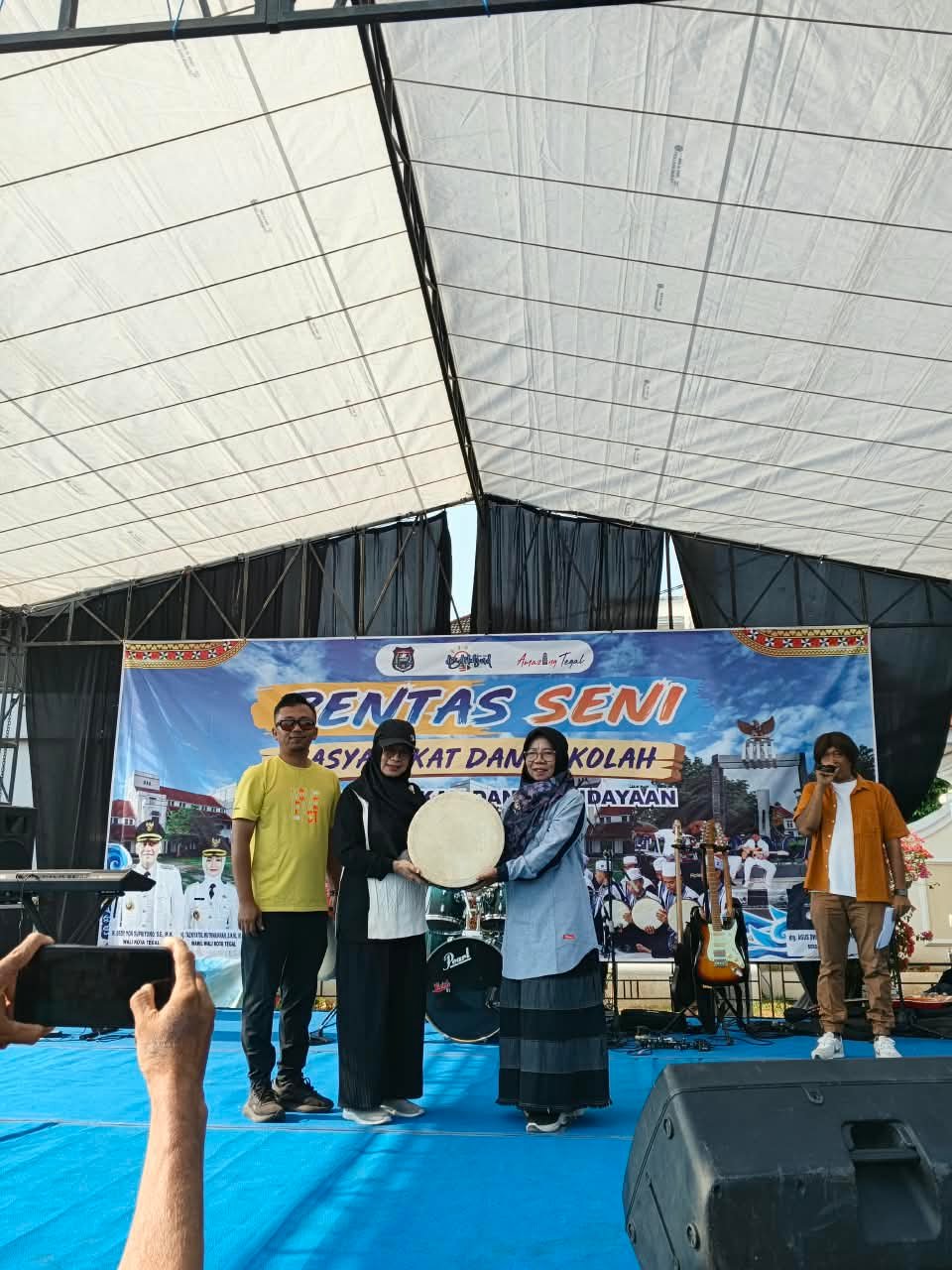 Pentas Seni Masyarakat